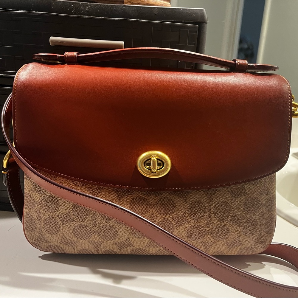 Coach Cassie bag.
